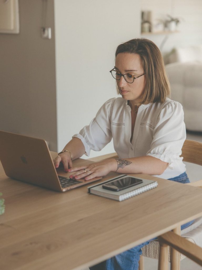 Charlène Naudon - Gestion de Déplacements Professionnels